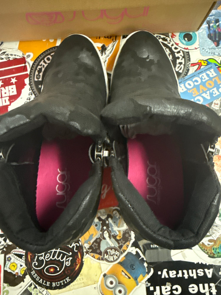NIB SUGAR CAMO WEDGE SNEAKER