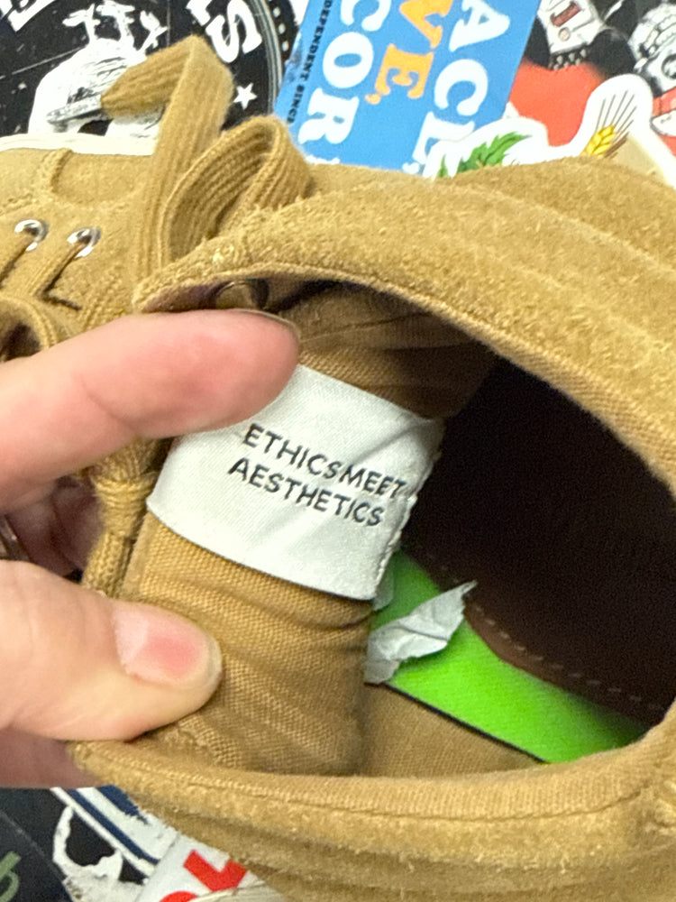 CARIUMA SUEDE HIGH TOPS (org$119)