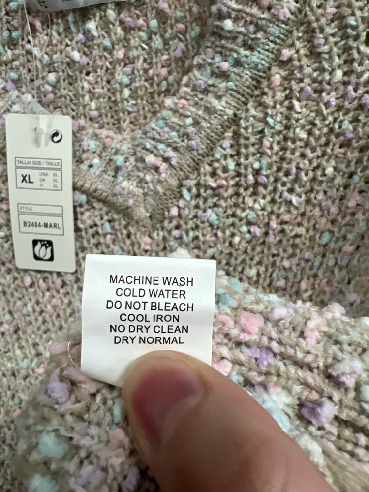 NWT JON & ANNA CROP SWEATER