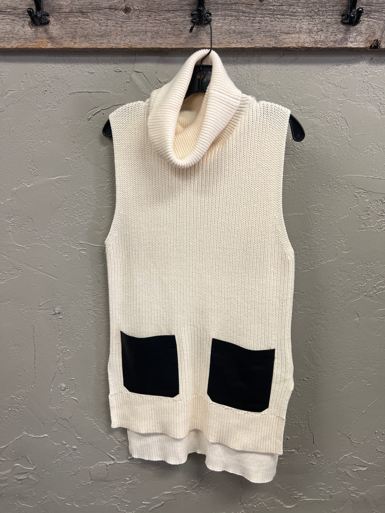 BANANA REPUBLIC SLEEVELESS T-NECK TUNIC (org$98)