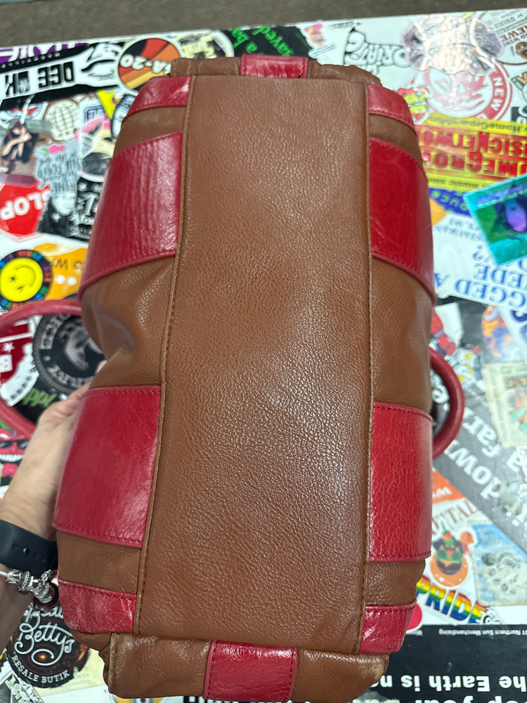 WALTER BAKER LEATHER HANDBAG