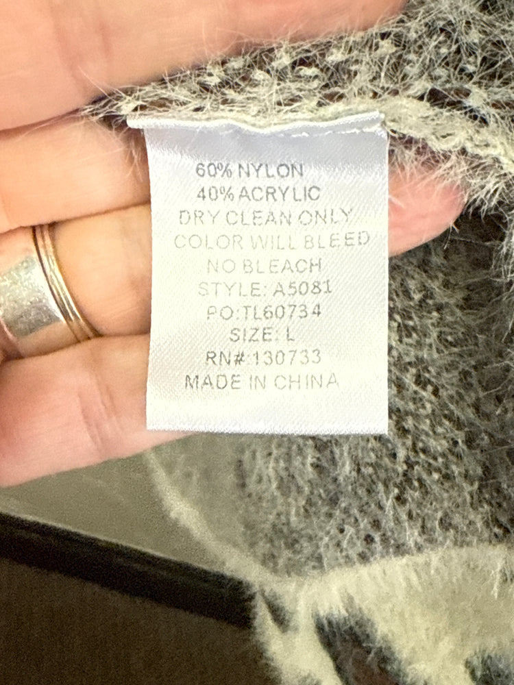 UMGEE ANIMAL PRINT FUZZY CARDI