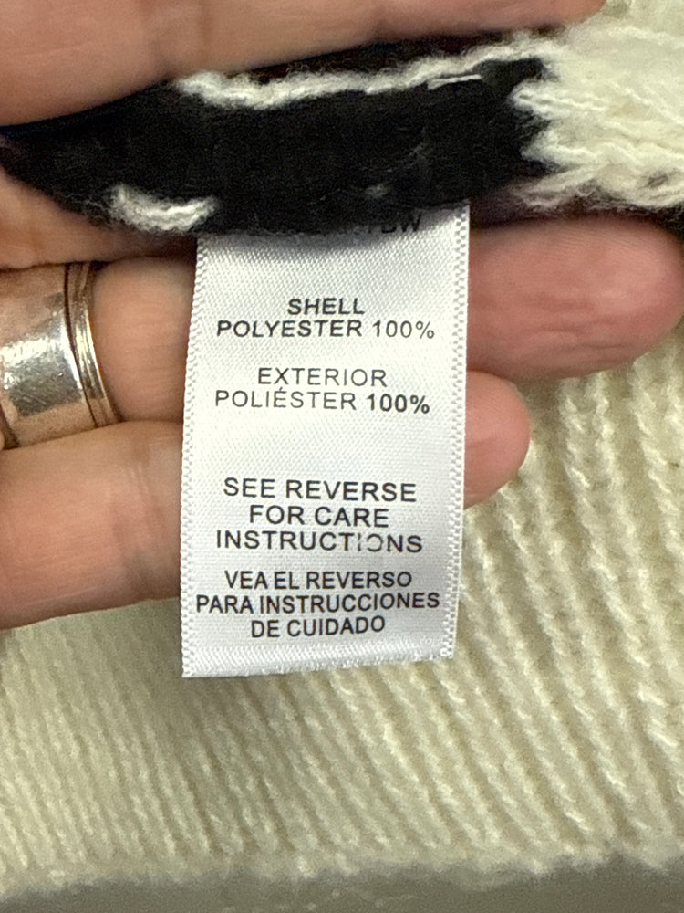 EN CREME HOODED SWEATER