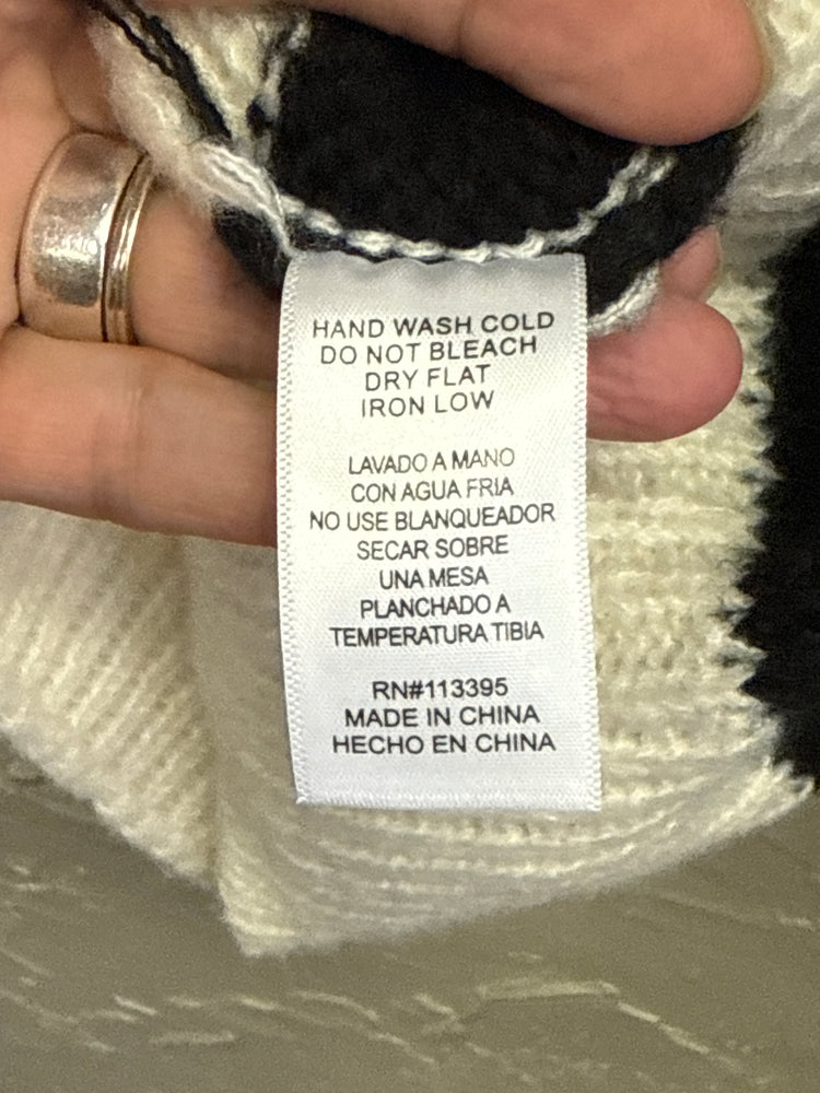 EN CREME HOODED SWEATER