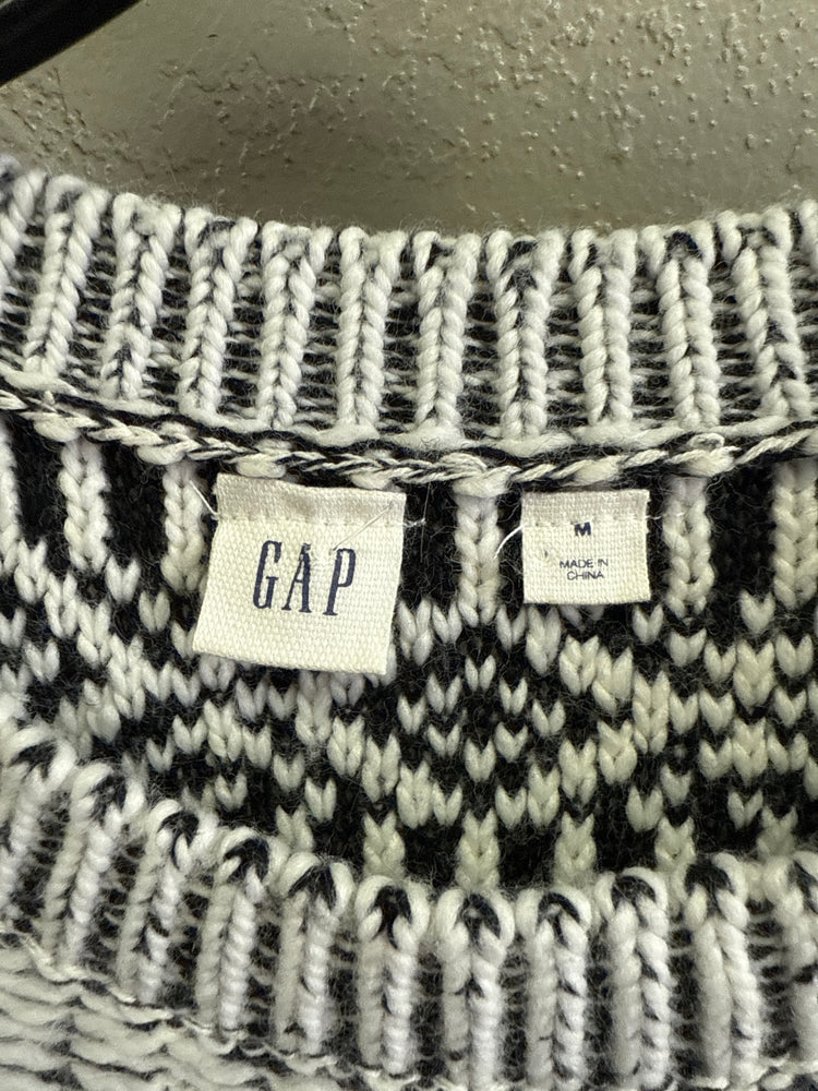 GAP SWEATER W FRINGE ACCENTS