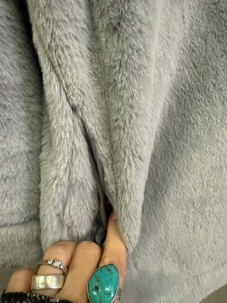 BANANA REPUBLIC FAUX FUR SWEATSHIRT