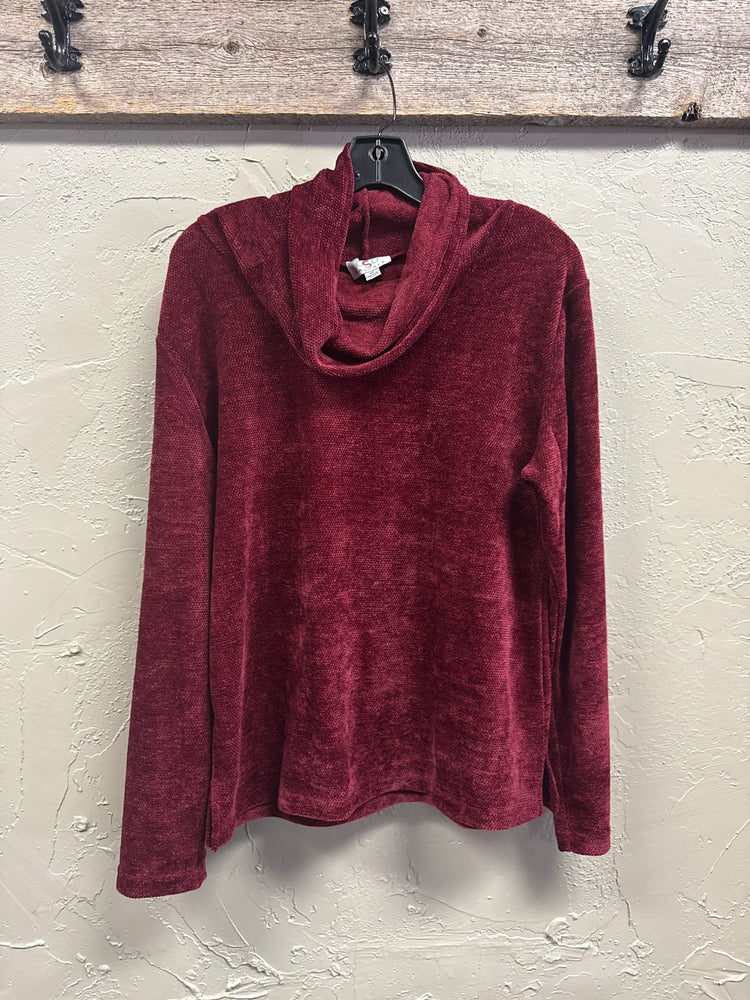 NWOT OSO CASUALS CHENILLE PULLOVER