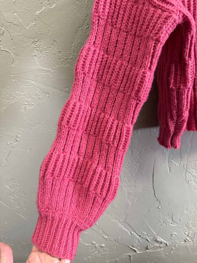 NWT NEW IN CROP SWEATER