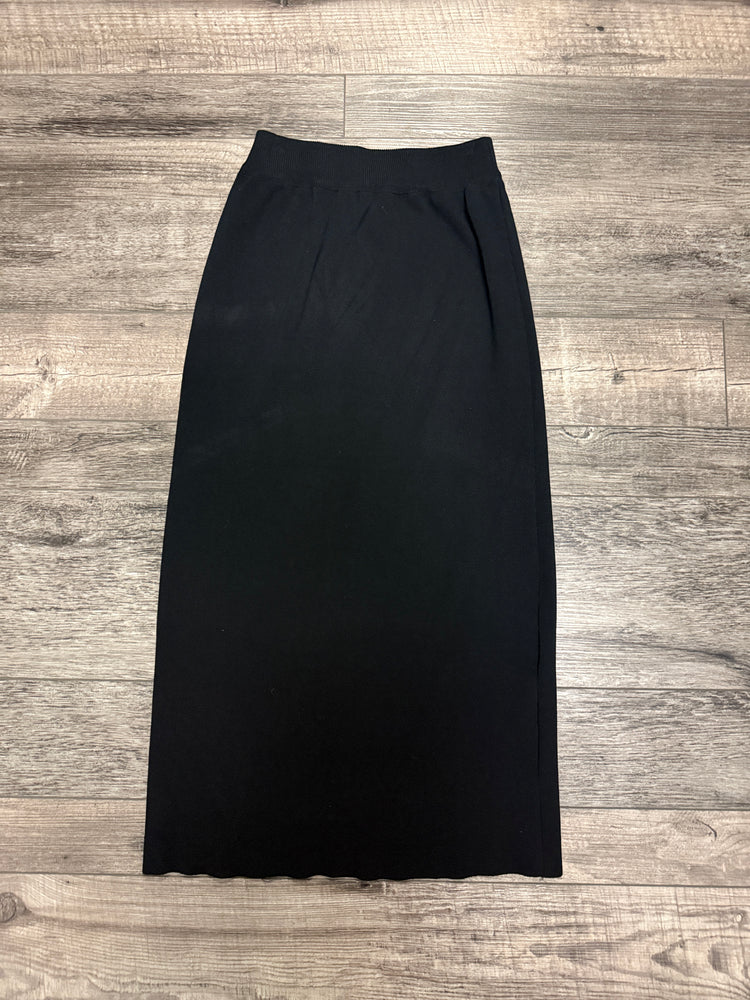 STRAIGHT KNIT MIDI SKIRT