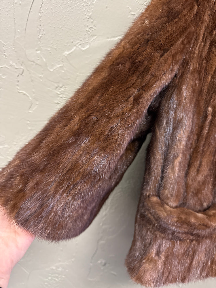 VTG NIGBOR FURS CROP JACKET
