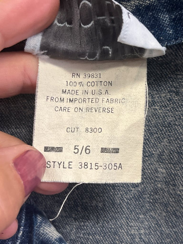 567576