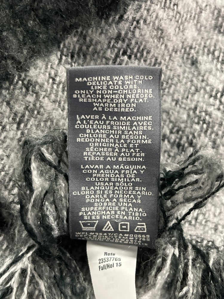 585907