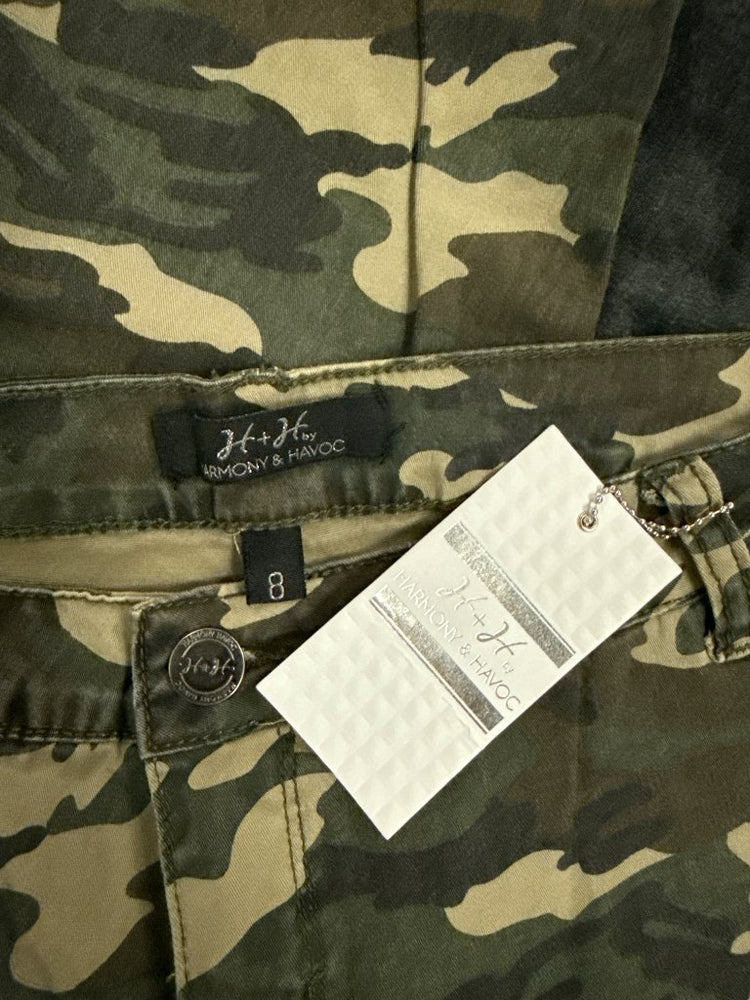 592006