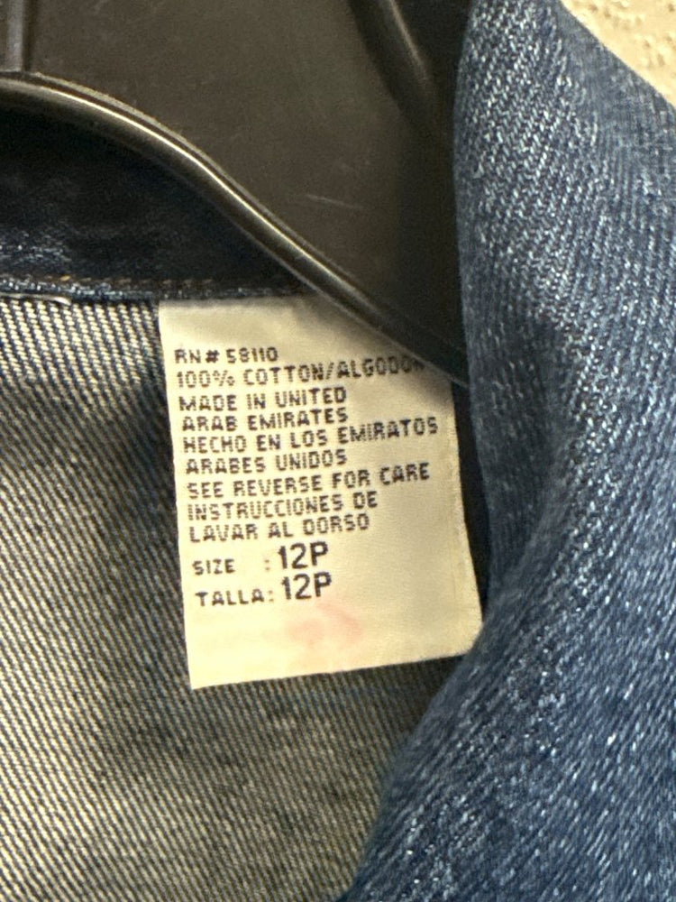 592810