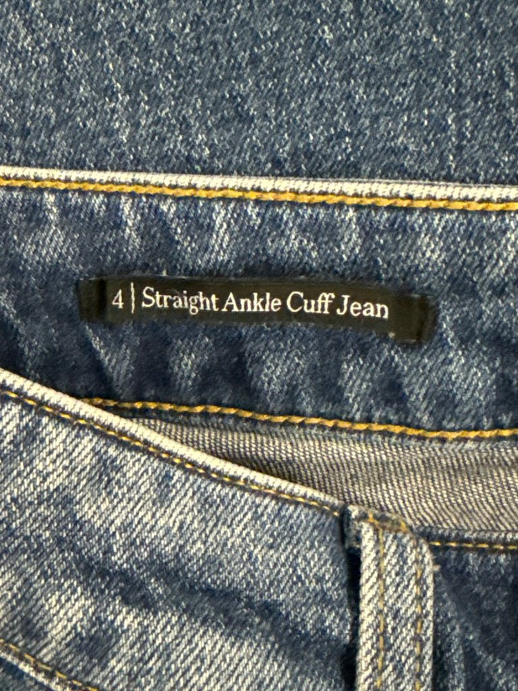 592929