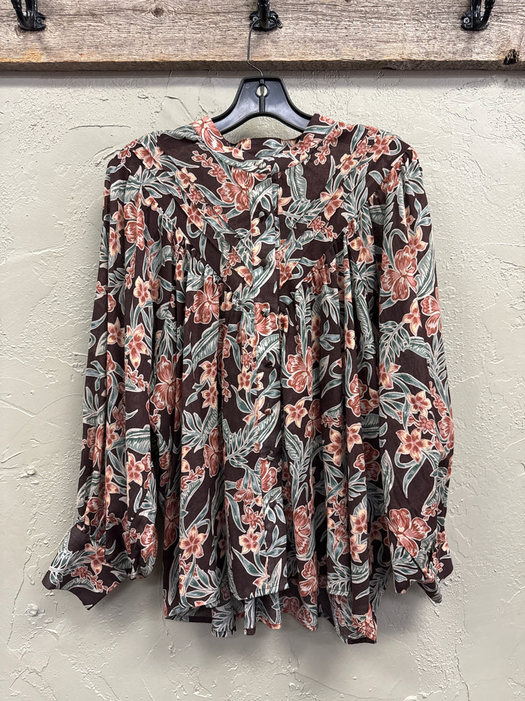 NWT EE:SOME FLORAL BLOUSE