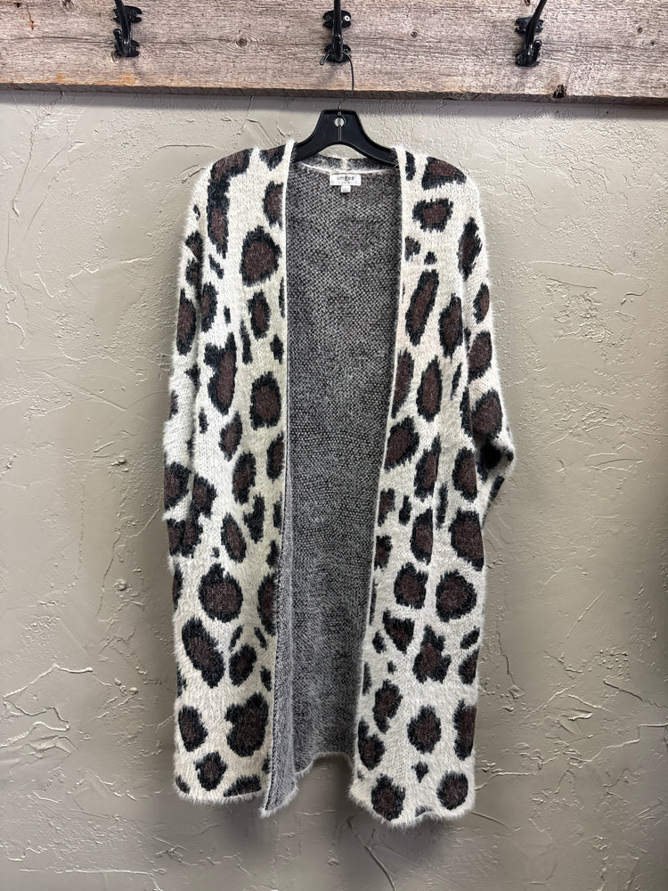 UMGEE ANIMAL PRINT FUZZY CARDI