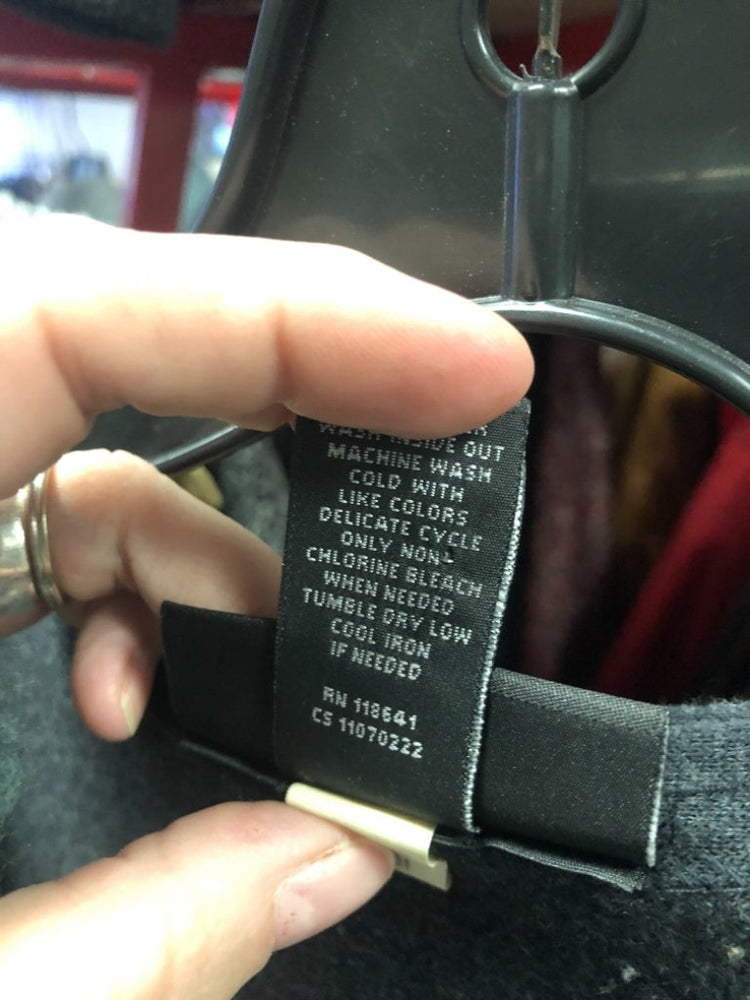 266573