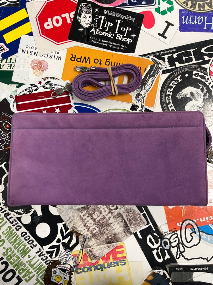 372279