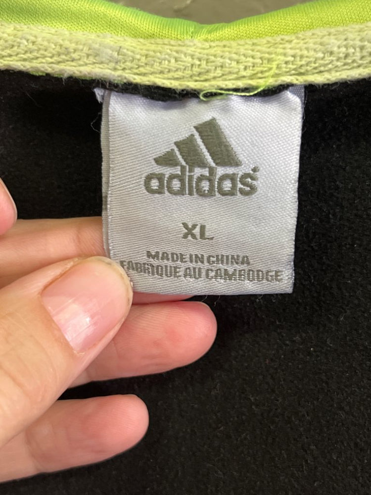 438354