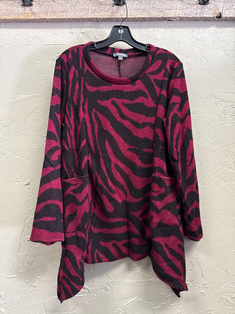 NWOT KATE & MALLORY SWEATER