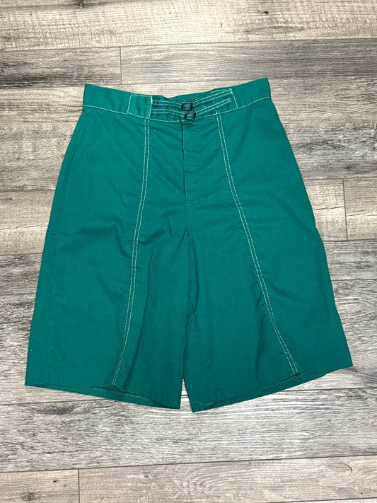 VTG PRETTY PLUS WALKING SHORTS