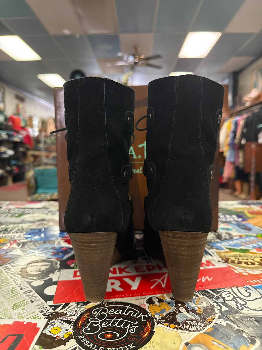 NWOT DibaTrue Wedge Bootie (org$159)