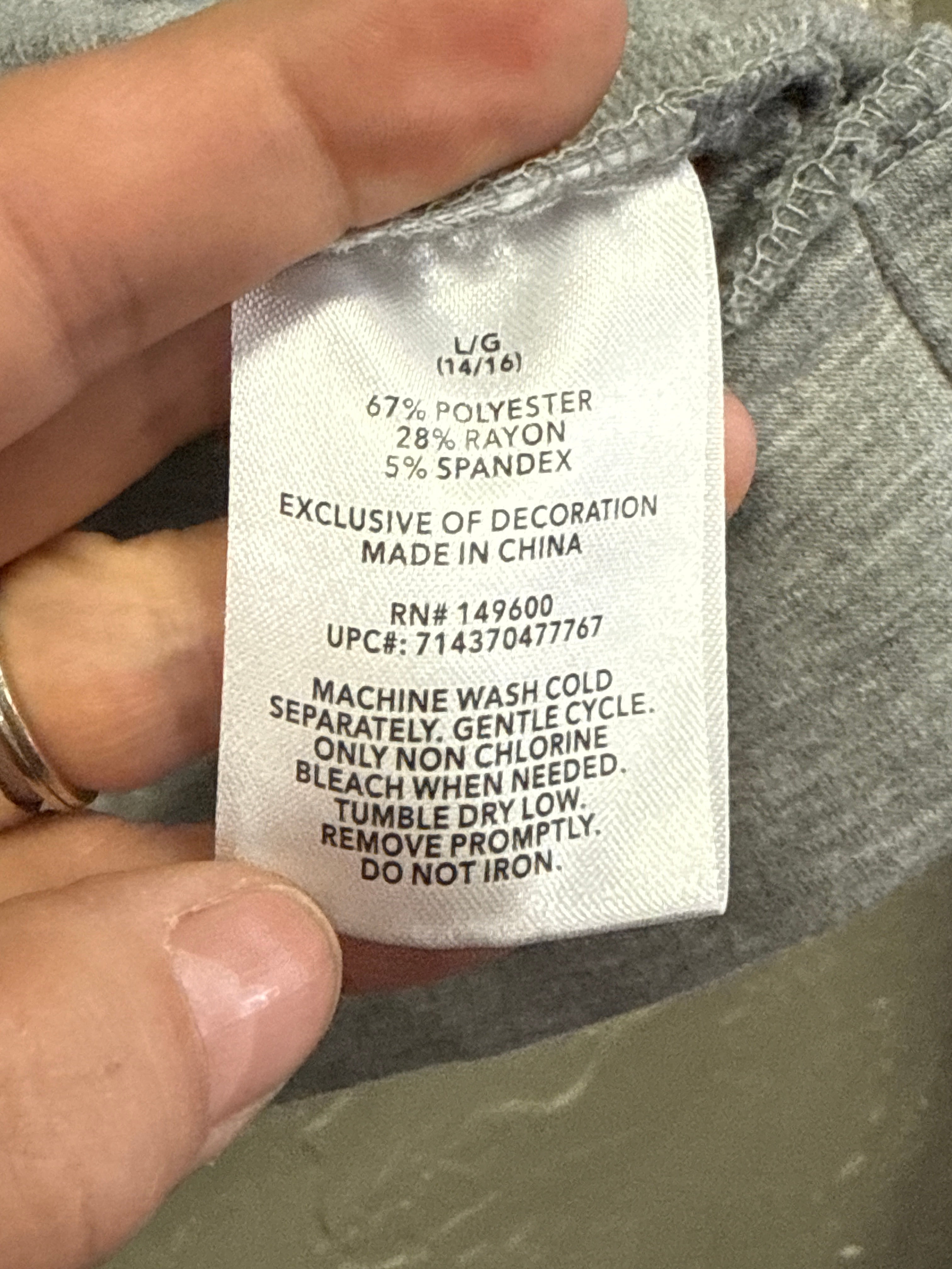 NWOT FLORA PULLOVER