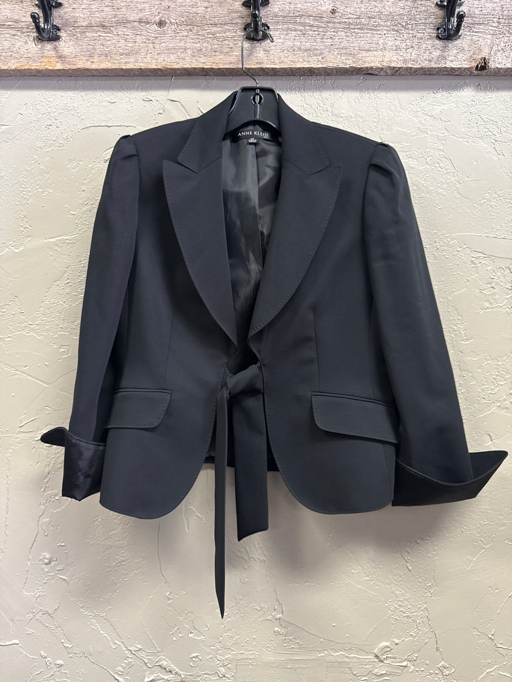 ANN KLEIN TUXEDO INSPIRED SUIT JACKET