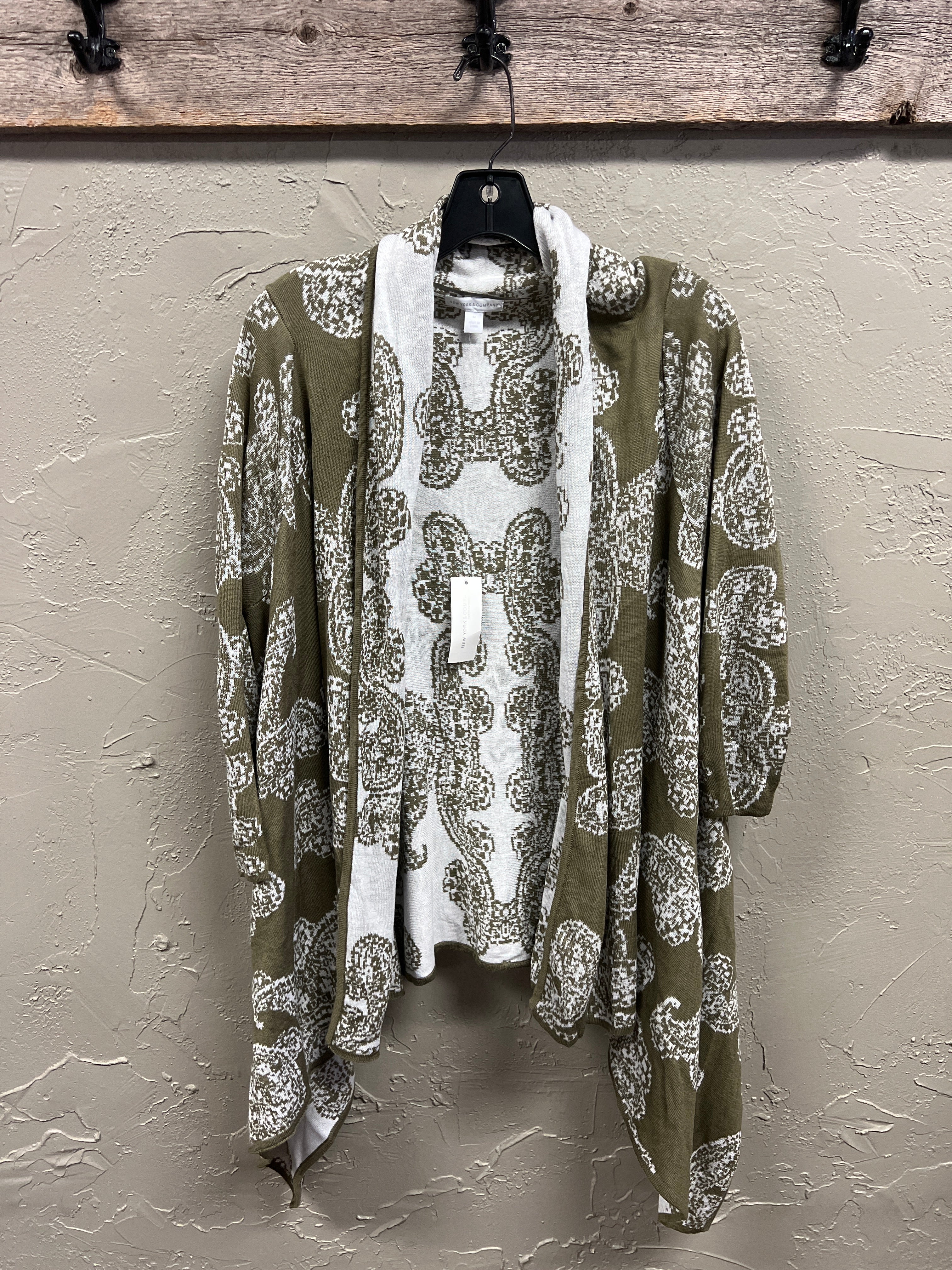 NWT NY&CO ASYMETRICAL CARDI (org$$55)