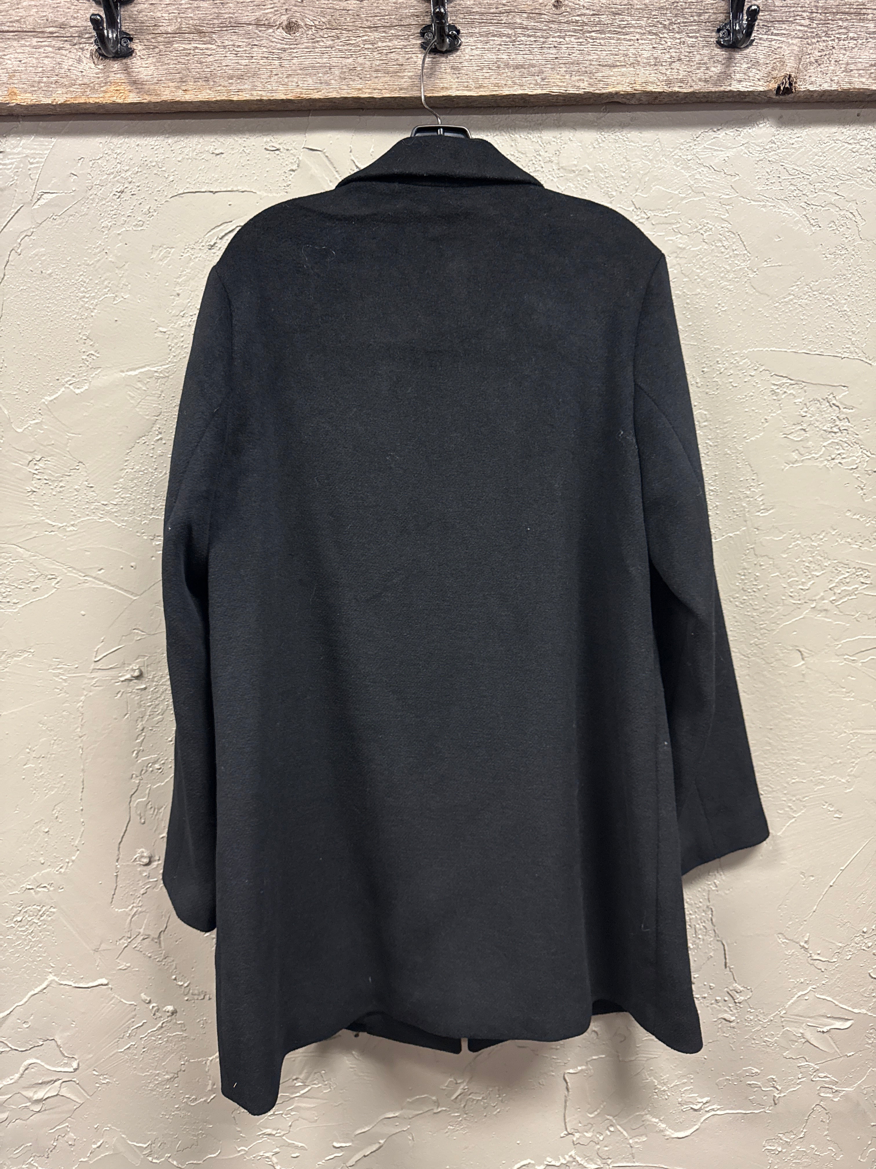 NWOT SINGLE BUTTON CAR COAT