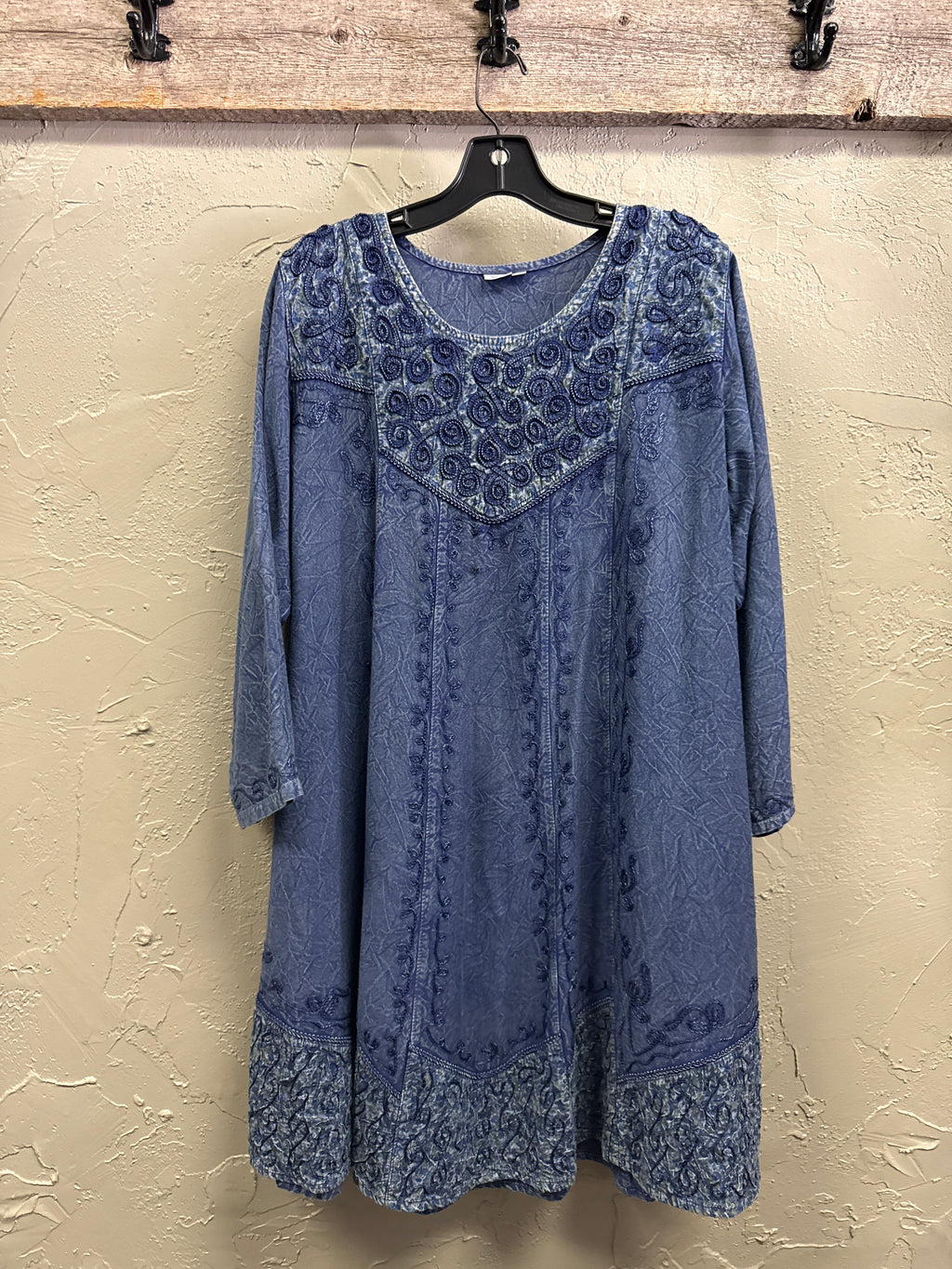 LIGHTWEIGHT RAYON DRESS