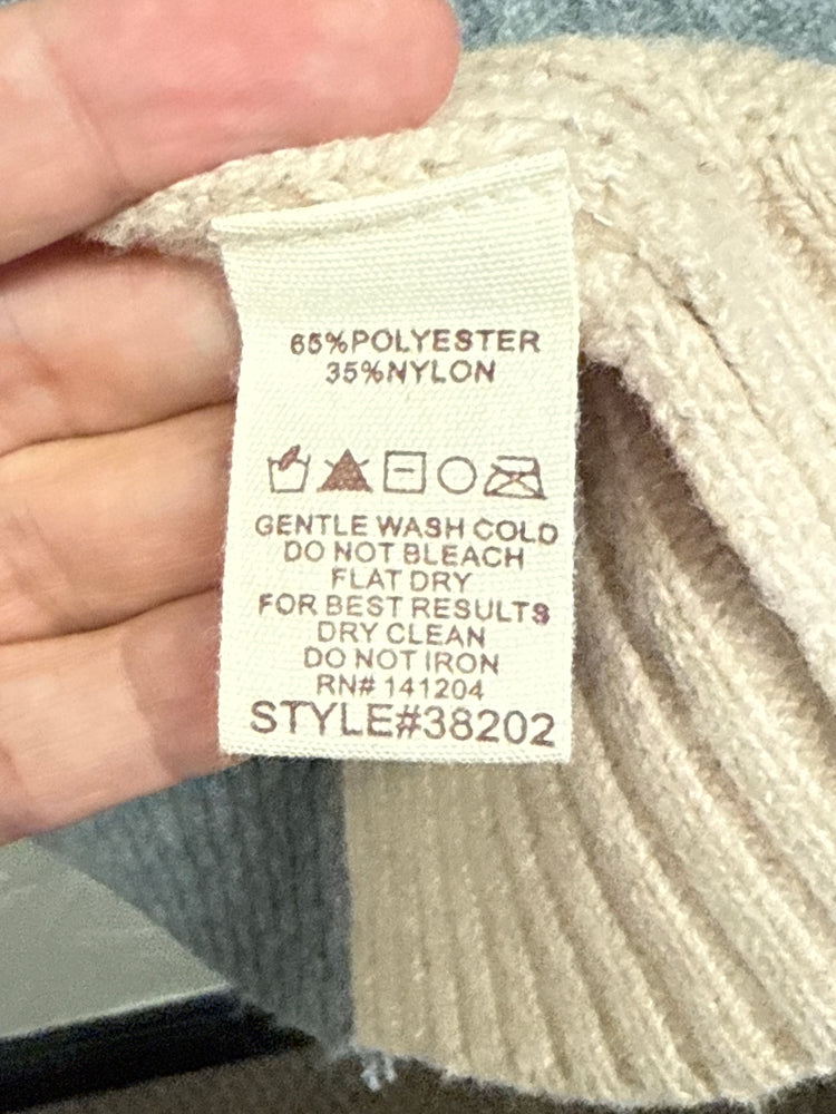 NWT HEM & THREAD SWEATER TUNIC