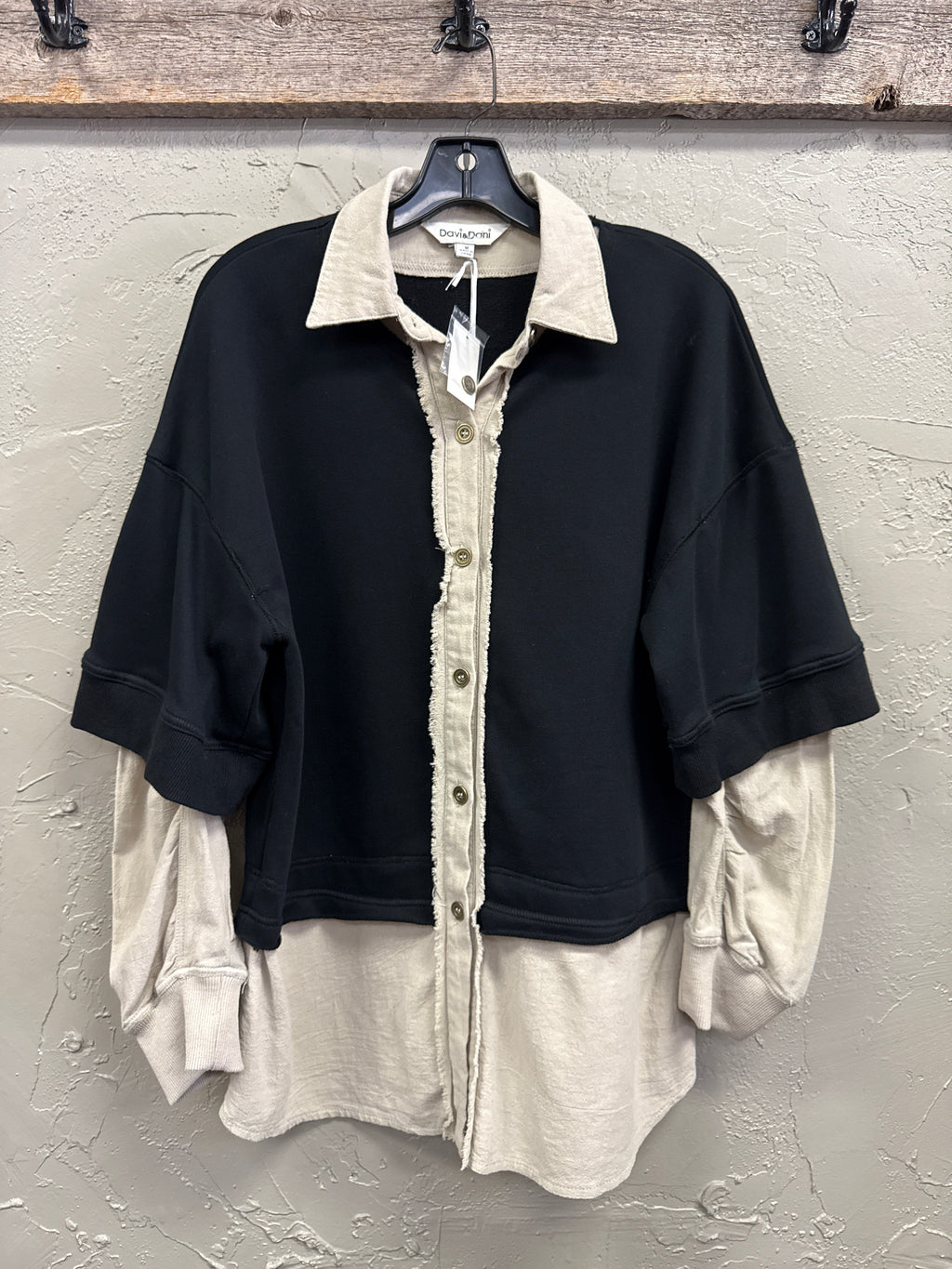 NWT DAVI & DANI FAUX LAYERED PULLOVER (org$69)