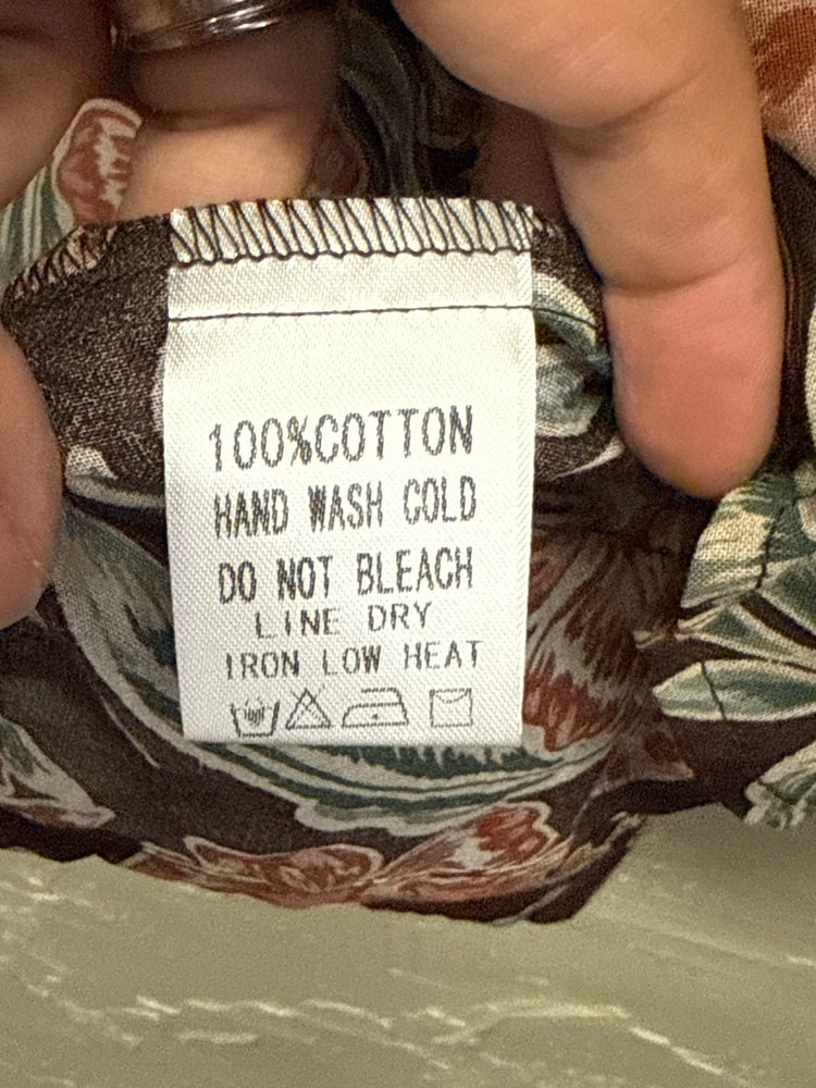 NWT EE:SOME FLORAL BLOUSE