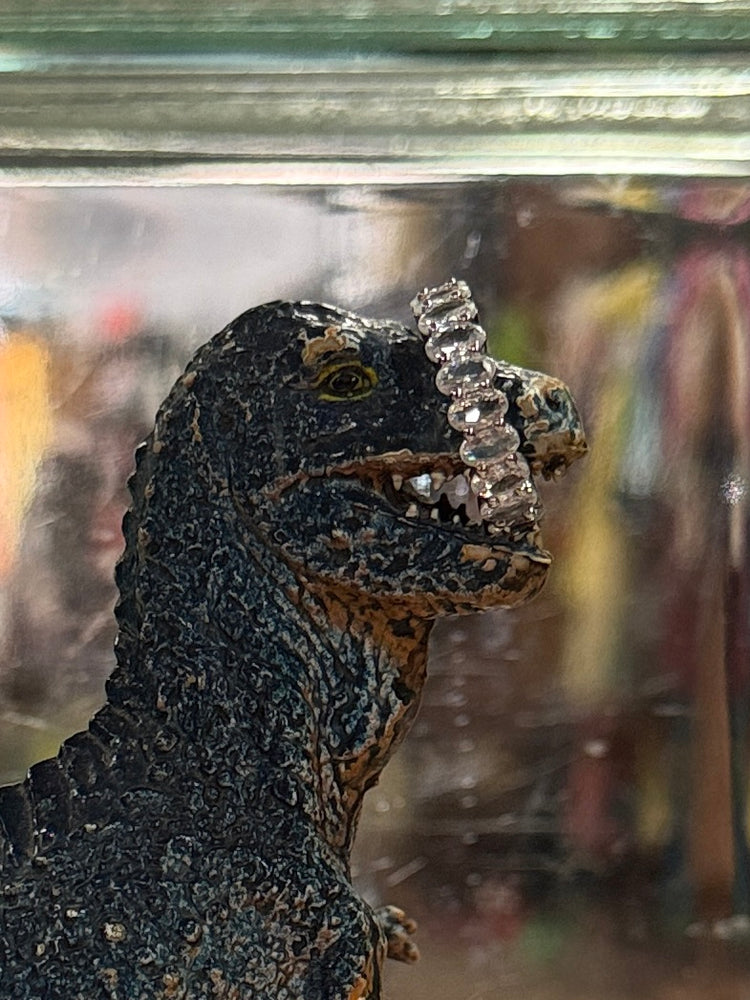 NIB PAVOI “DIAMOND” BAND