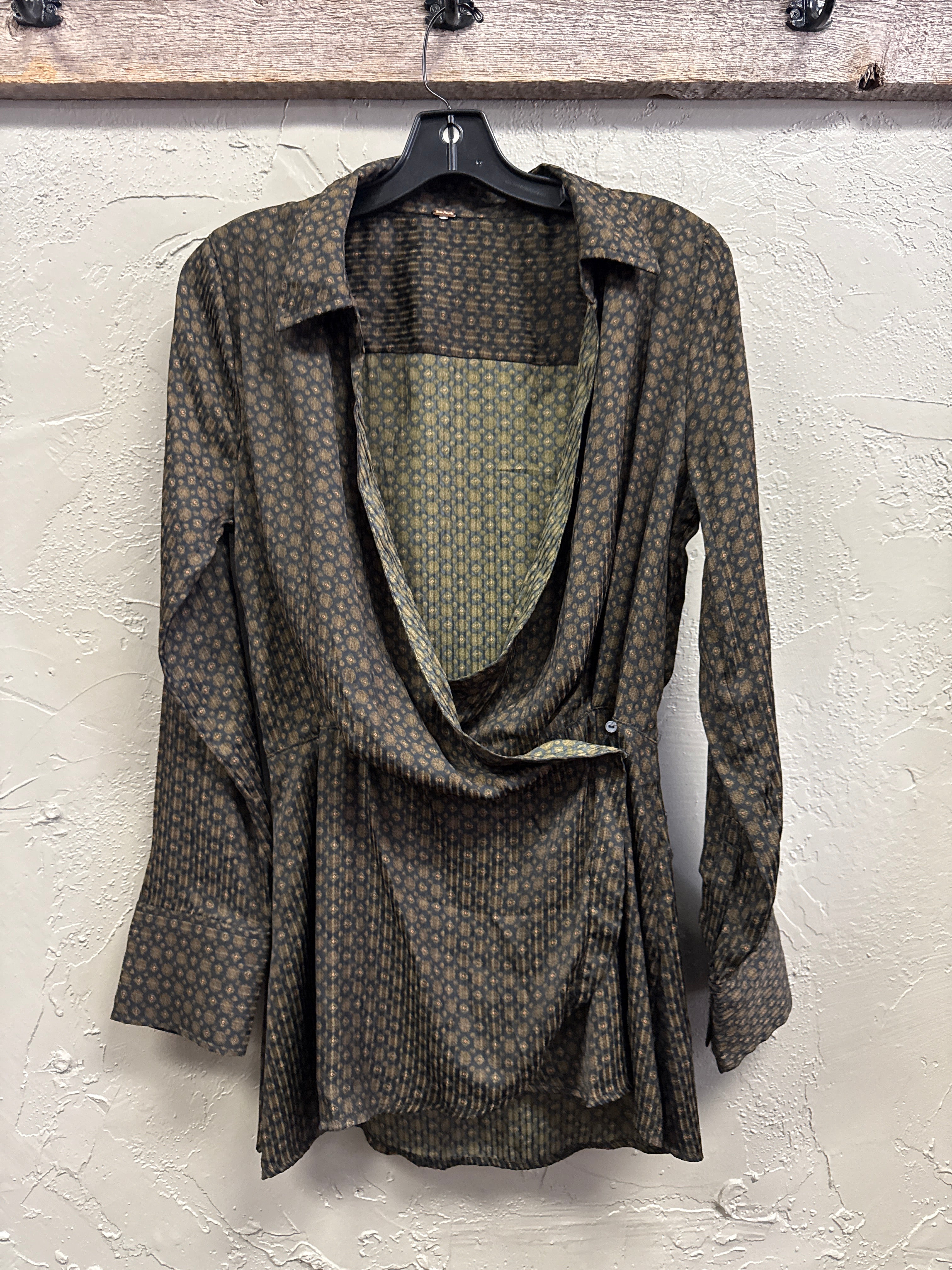 FREE PEOPLE WRAP TOP (org$98)
