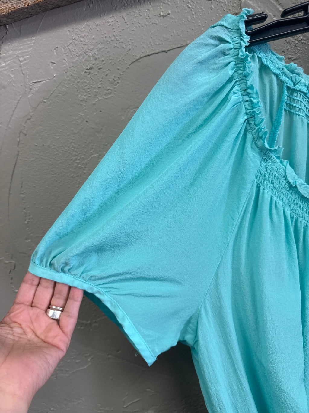 NWT BANANA REPUBLIC SILK TOP (org$70)