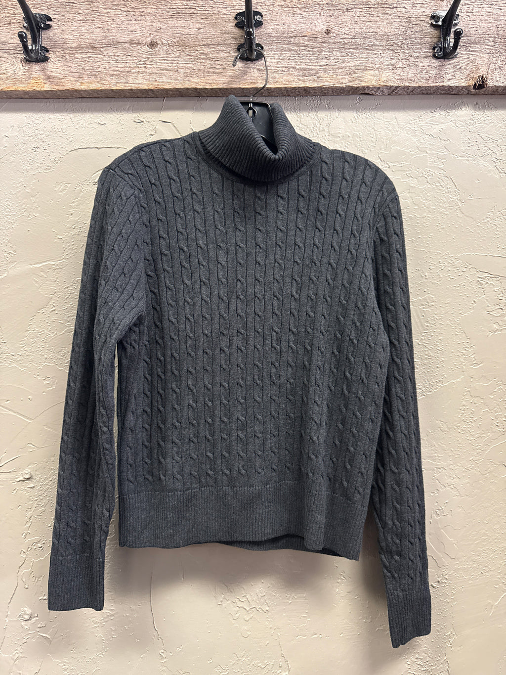 PRIA CABLEKNIT TURTLENECK SWEATER