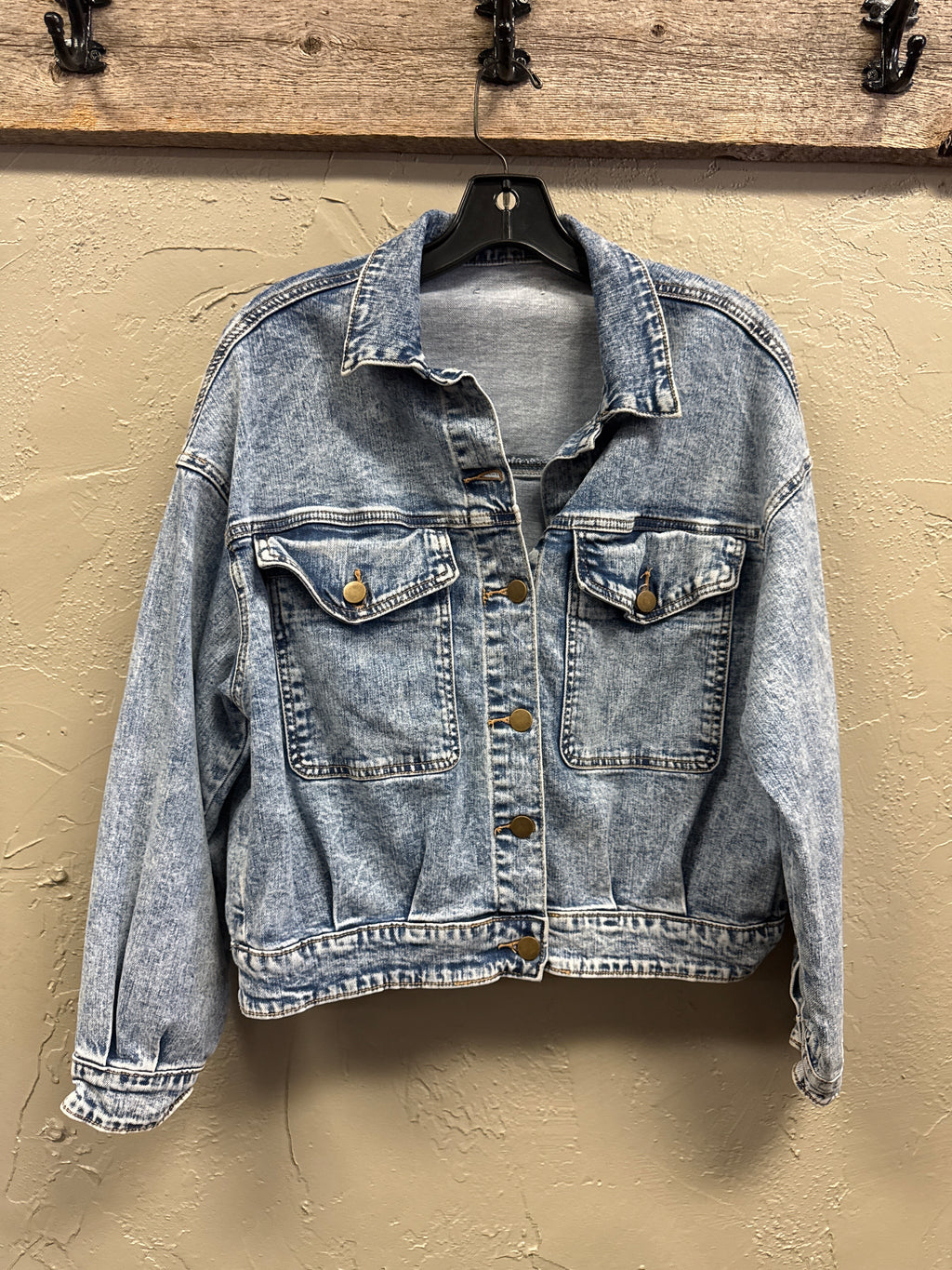 PLEATED ACID WASH DENIM JACKET