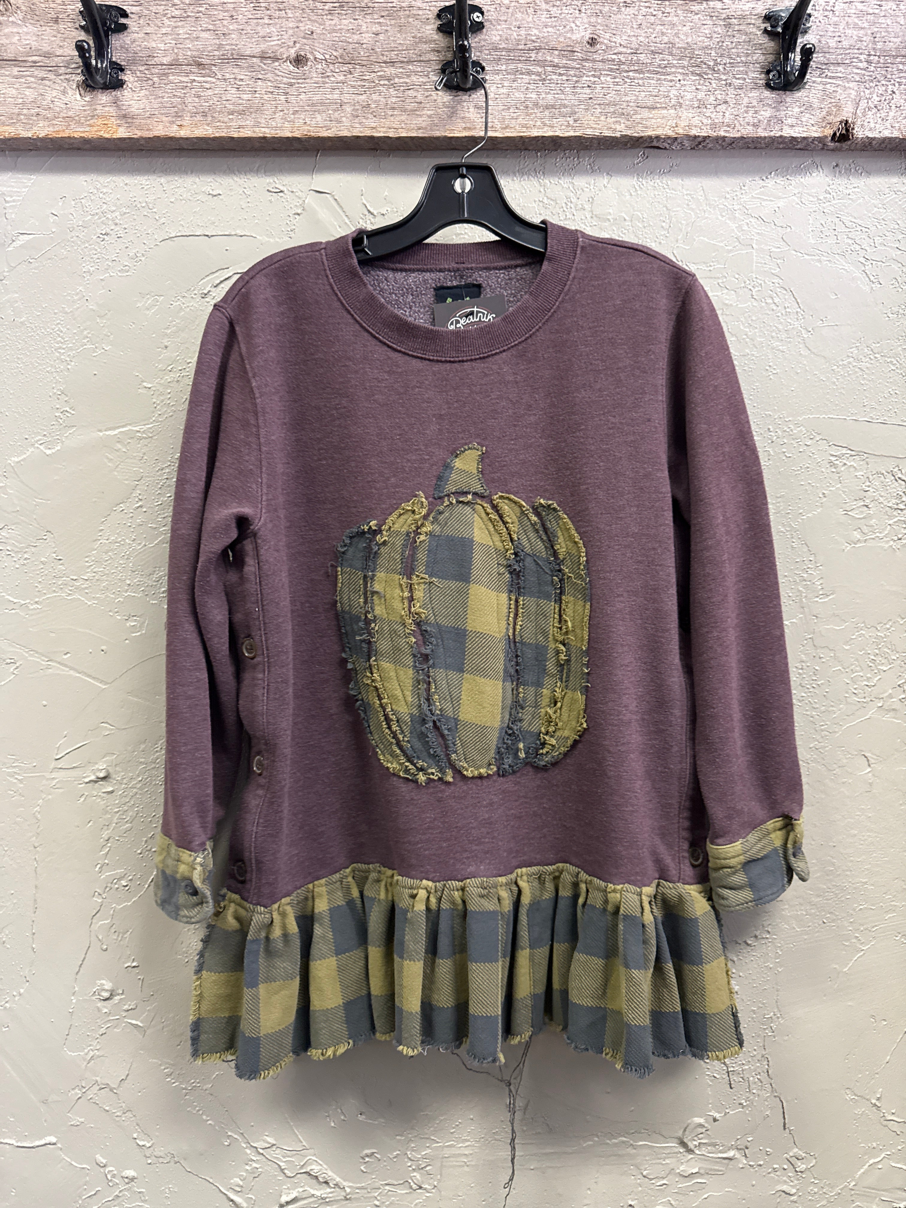 REBETTY FLANNEL PUMPKIN PULLOVER