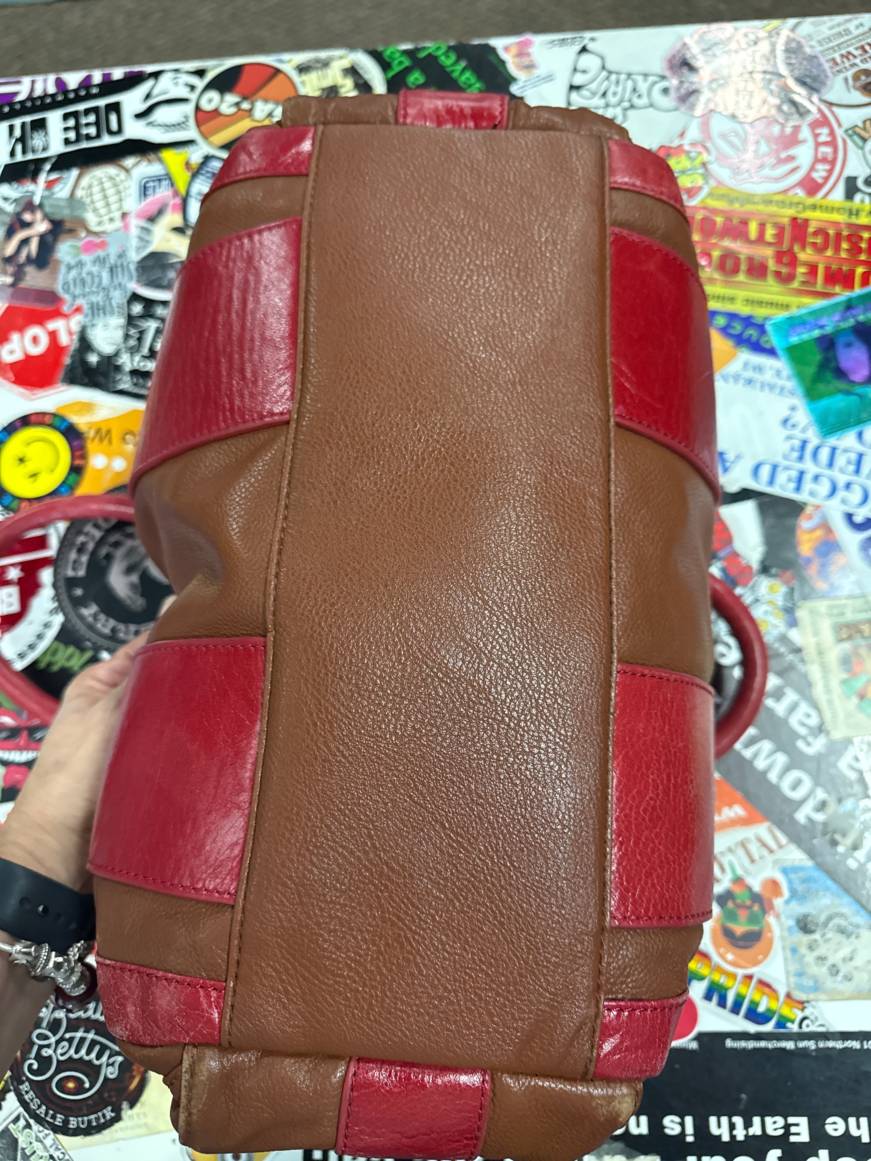 WALTER BAKER LEATHER HANDBAG