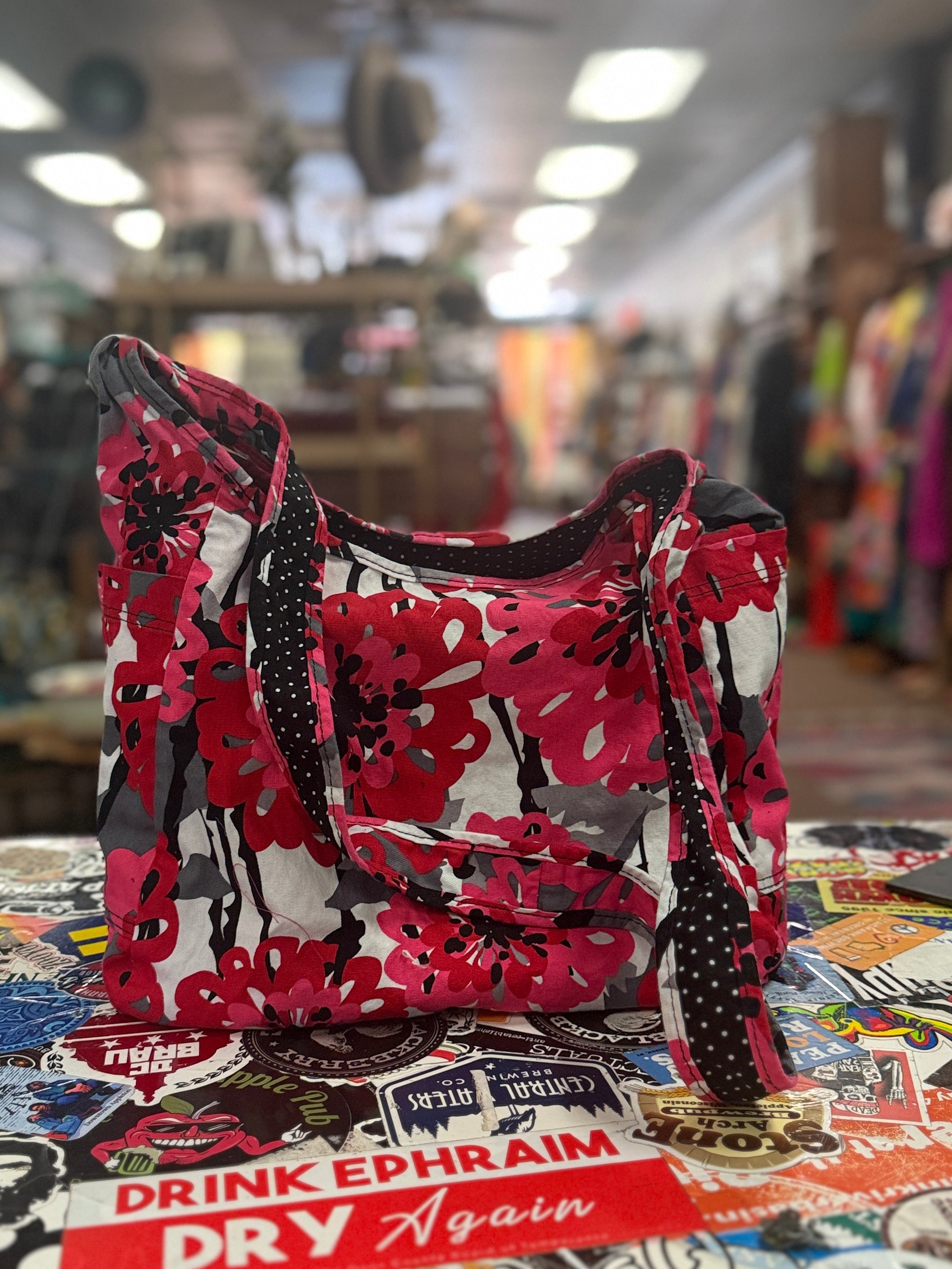 THIRTY ONE REVERSIBLE CROSSBODY