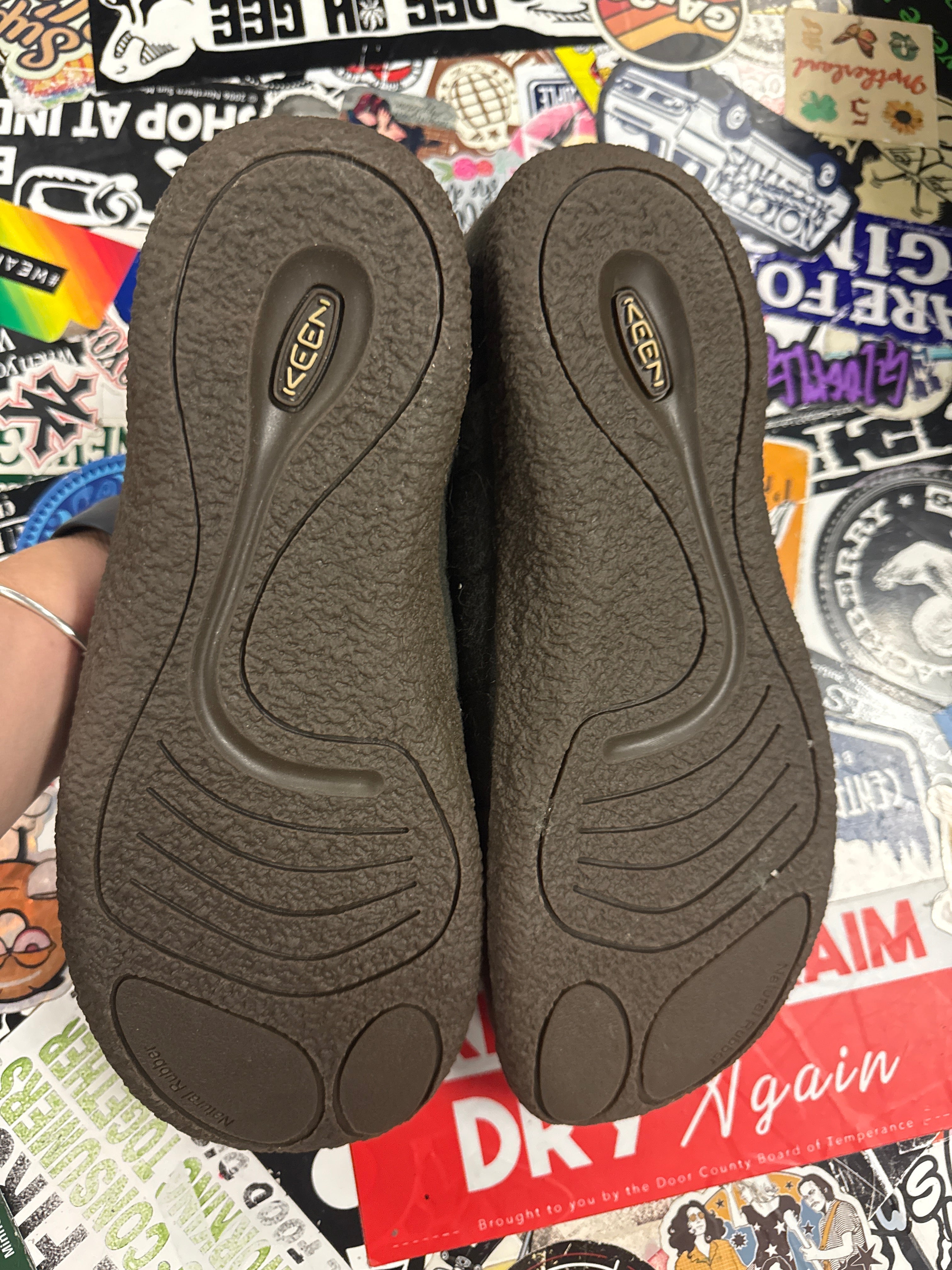 NIB KEEN WOOL SLIPPER (org$130)