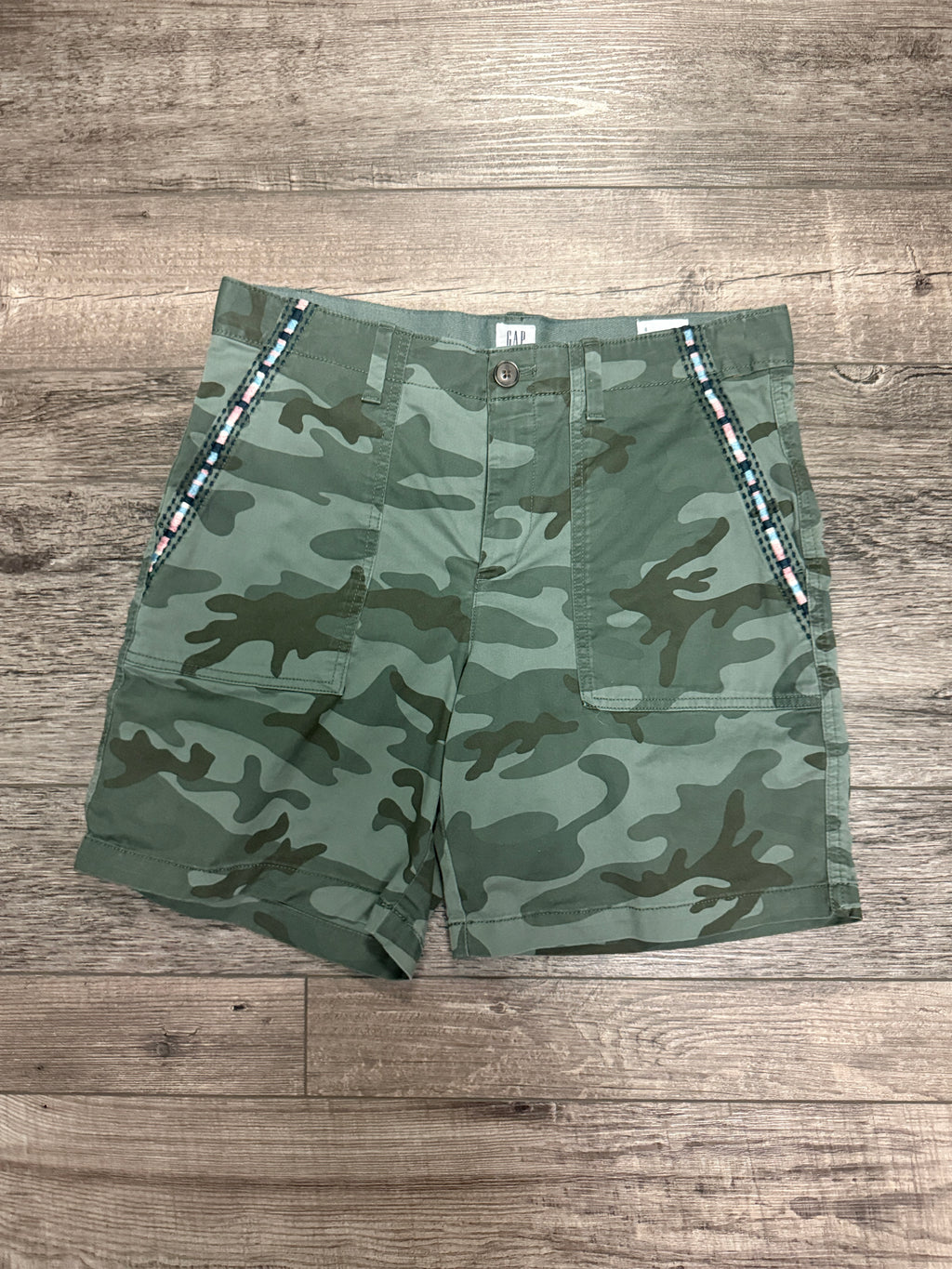 GAP Girlfriend Chino Short (org$60)