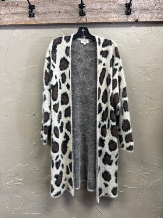 UMGEE ANIMAL PRINT FUZZY CARDI