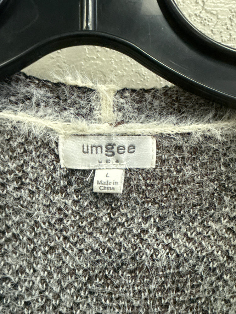 UMGEE ANIMAL PRINT FUZZY CARDI