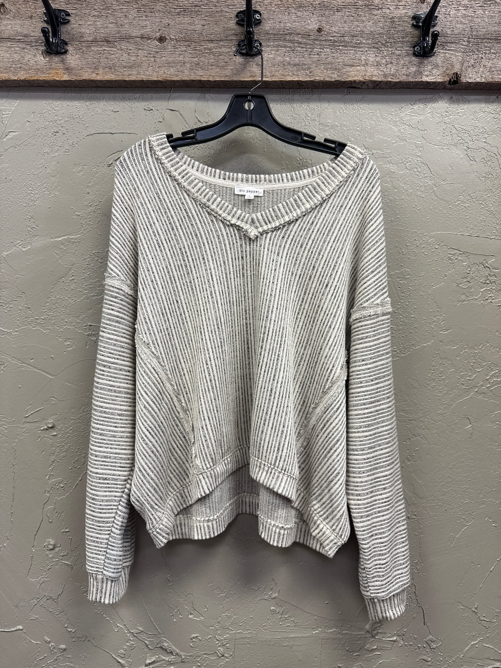 BLU PEPPER DROP SHOULDER V-NECK