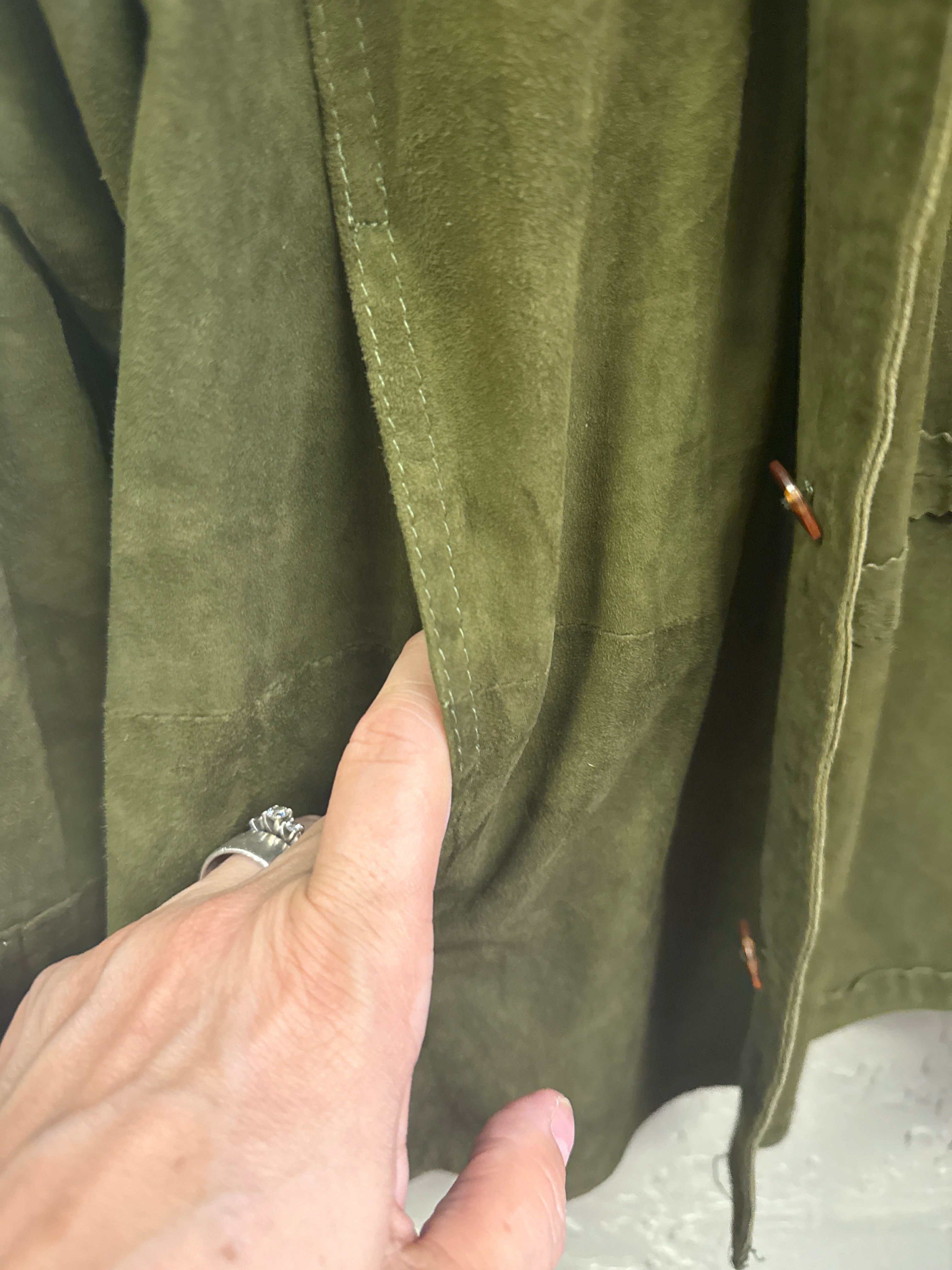 LUXURIOUS SUEDE OVERSHIRT