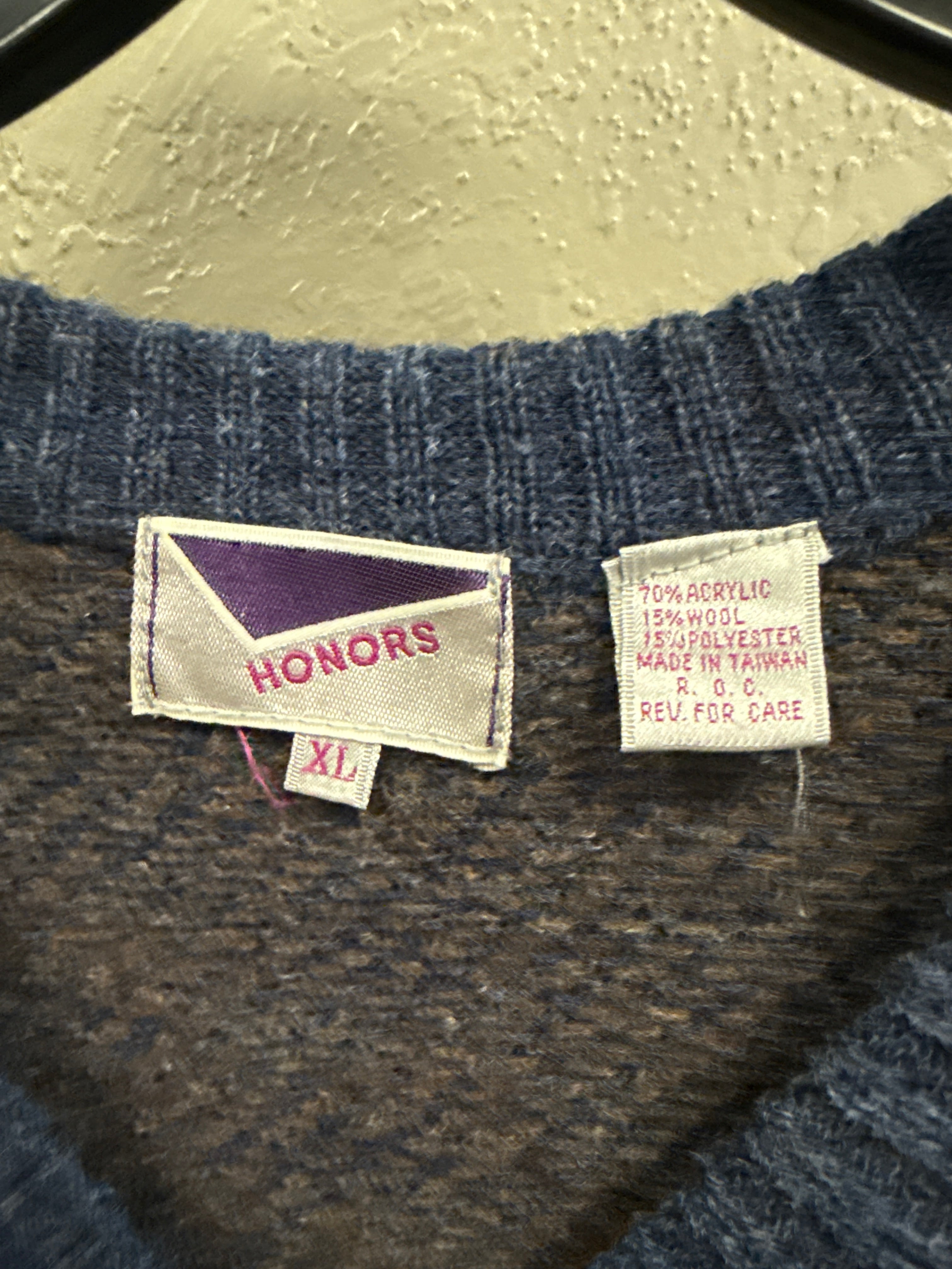 VTG HONORS SWEATER VEST